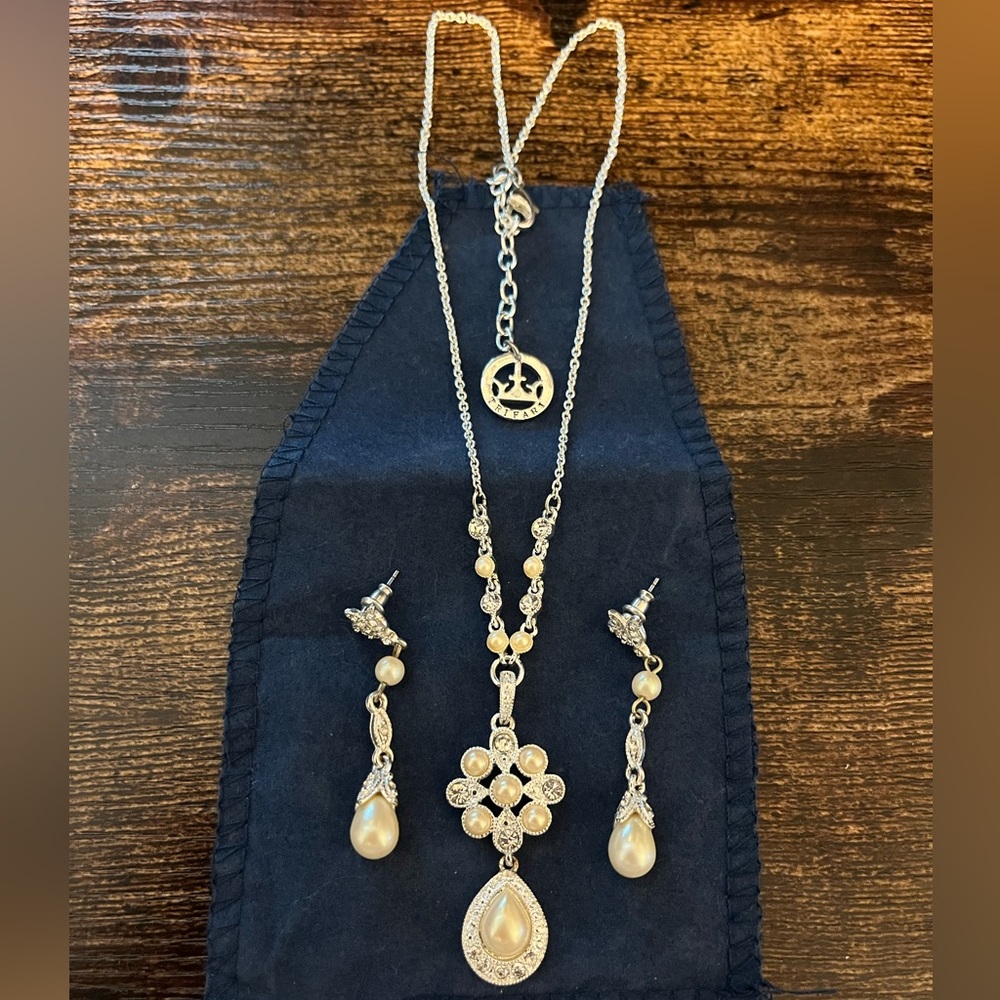David’s Bridal Necklace and Earrings Set